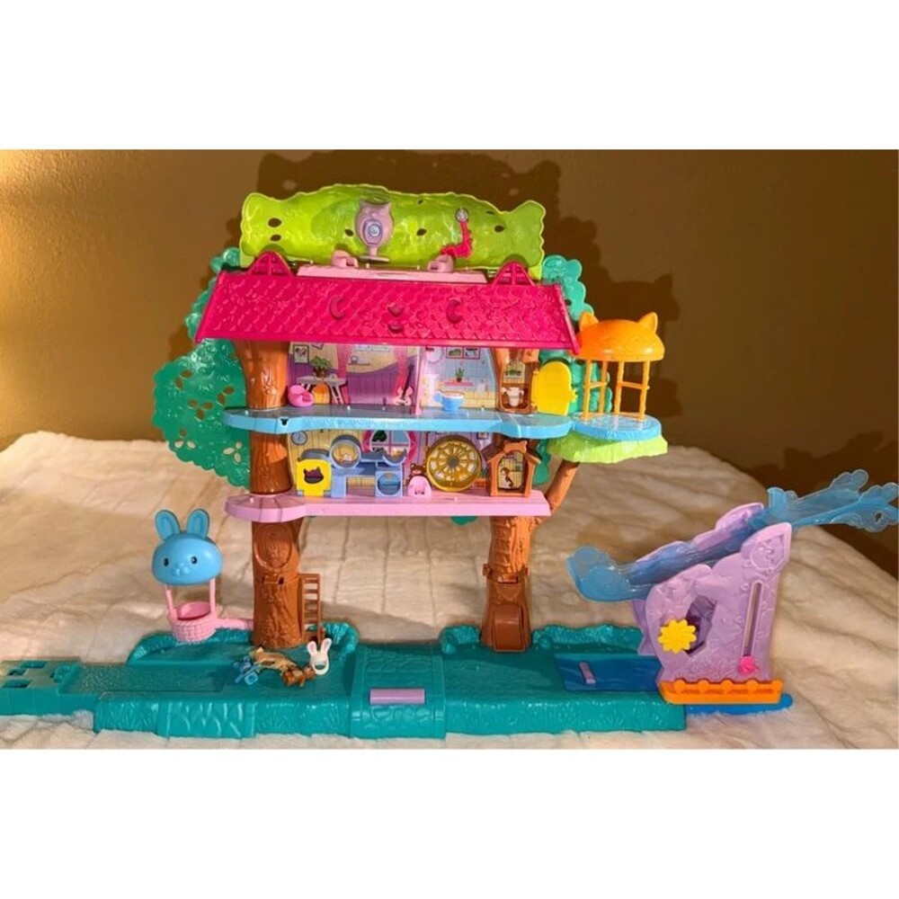 Polly pocket playset